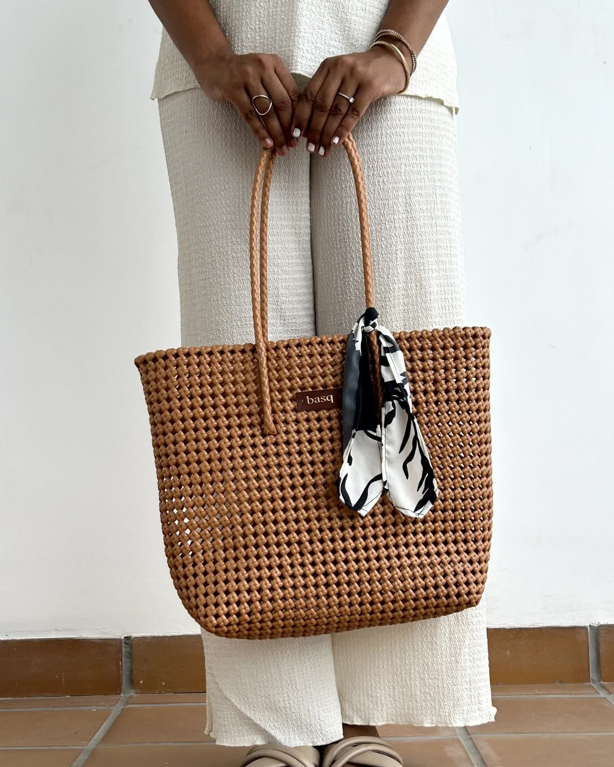 Solid Tote- Beige Brown