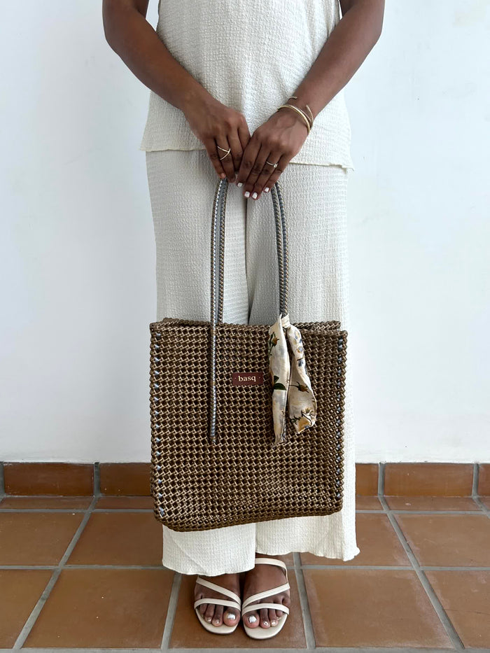 Solid Tote- Metallic Gold with silver handle