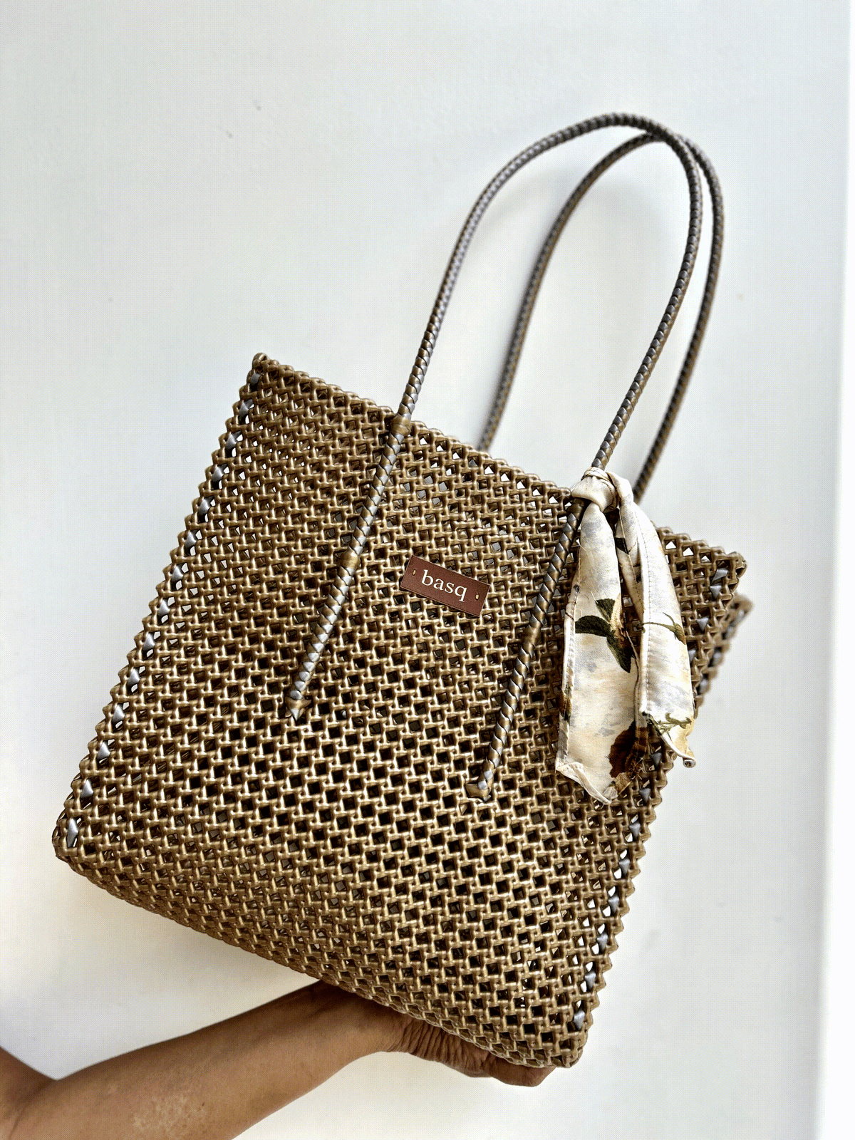 Solid Tote- Metallic Gold with silver handle